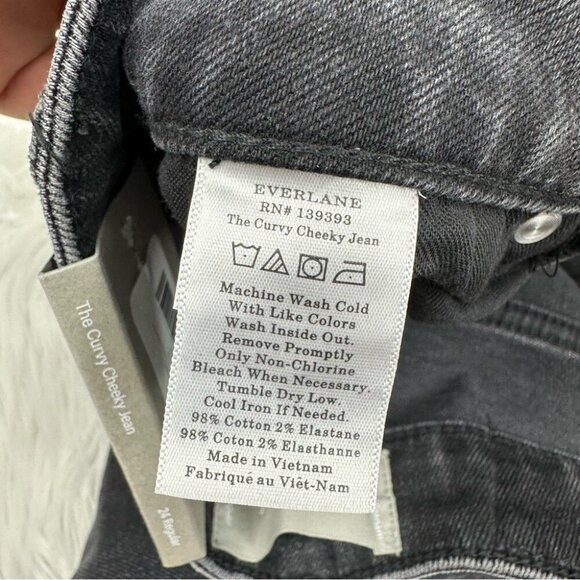 Everlane Women's NWT Black Washed The Curvy Cheeky Minimalist Jean W24/L28 - Picture 7 of 11